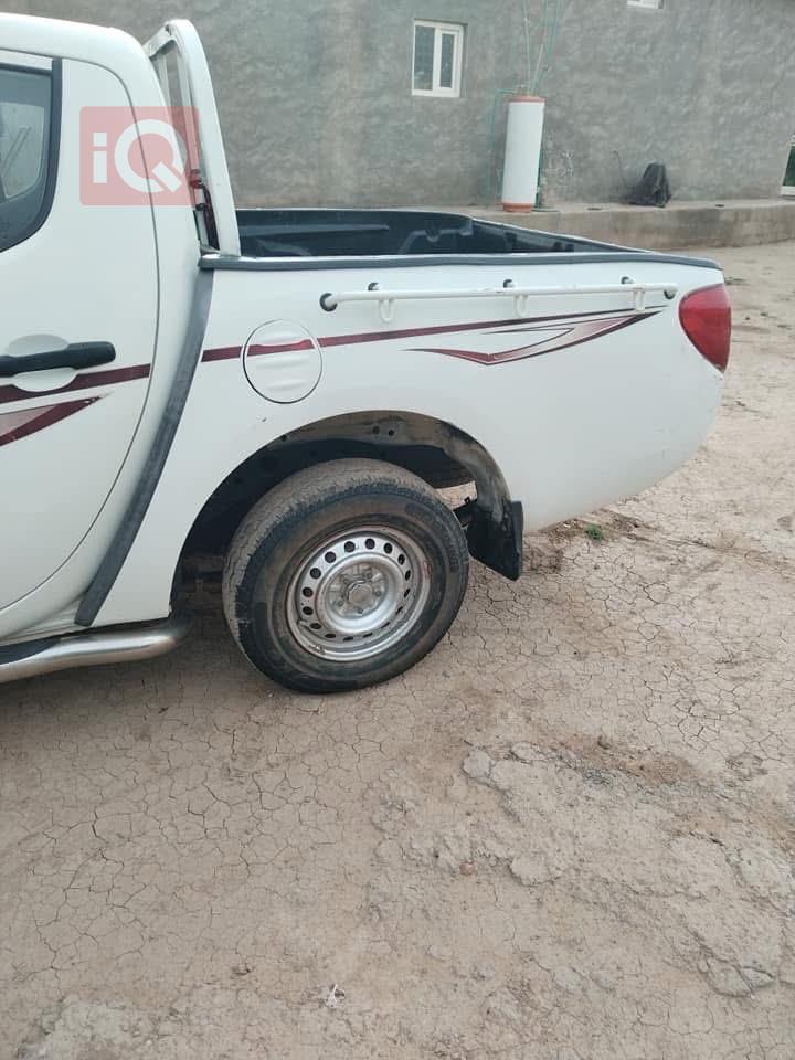 ميتسوبيشي L200